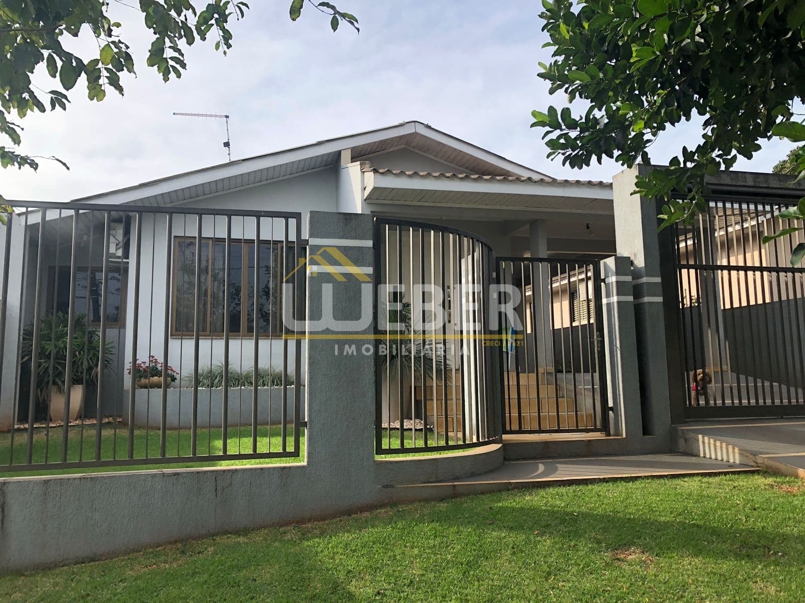Casa em Medianeira - Condá