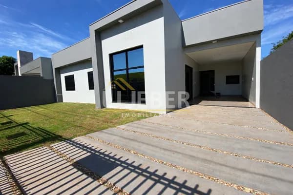 Casa em Medianeira - Nazaré