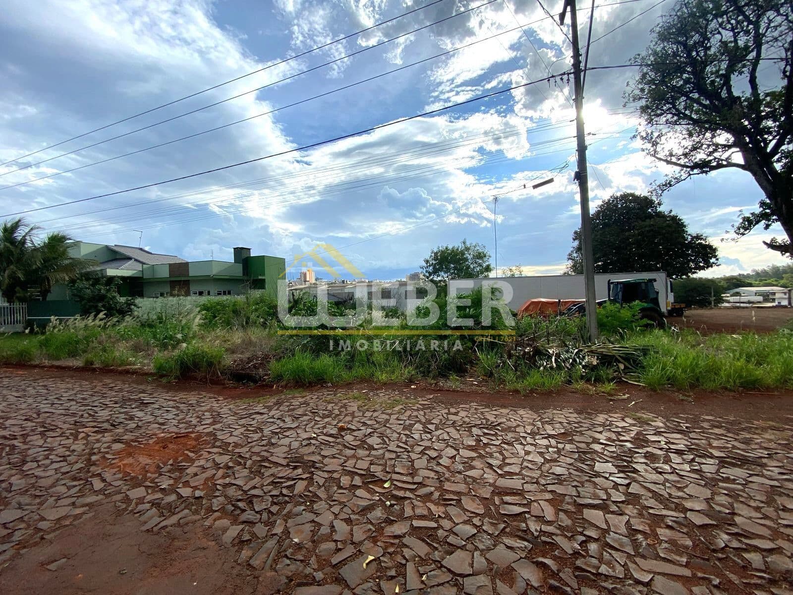 Lote/Terreno em Medianeira - Ipê
