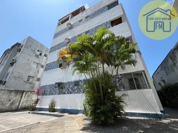 Apartamento Térreo à Venda, a 100m da orla de Casa Caiada, Olinda-PE