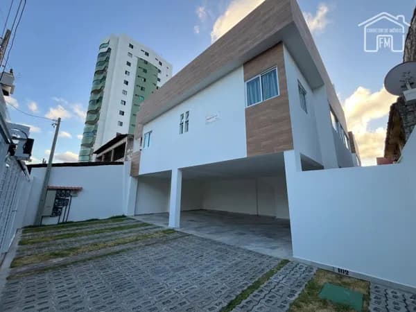 Apartamento com Terraço Descoberto à Venda em Bairro Nobre de Olinda/PE