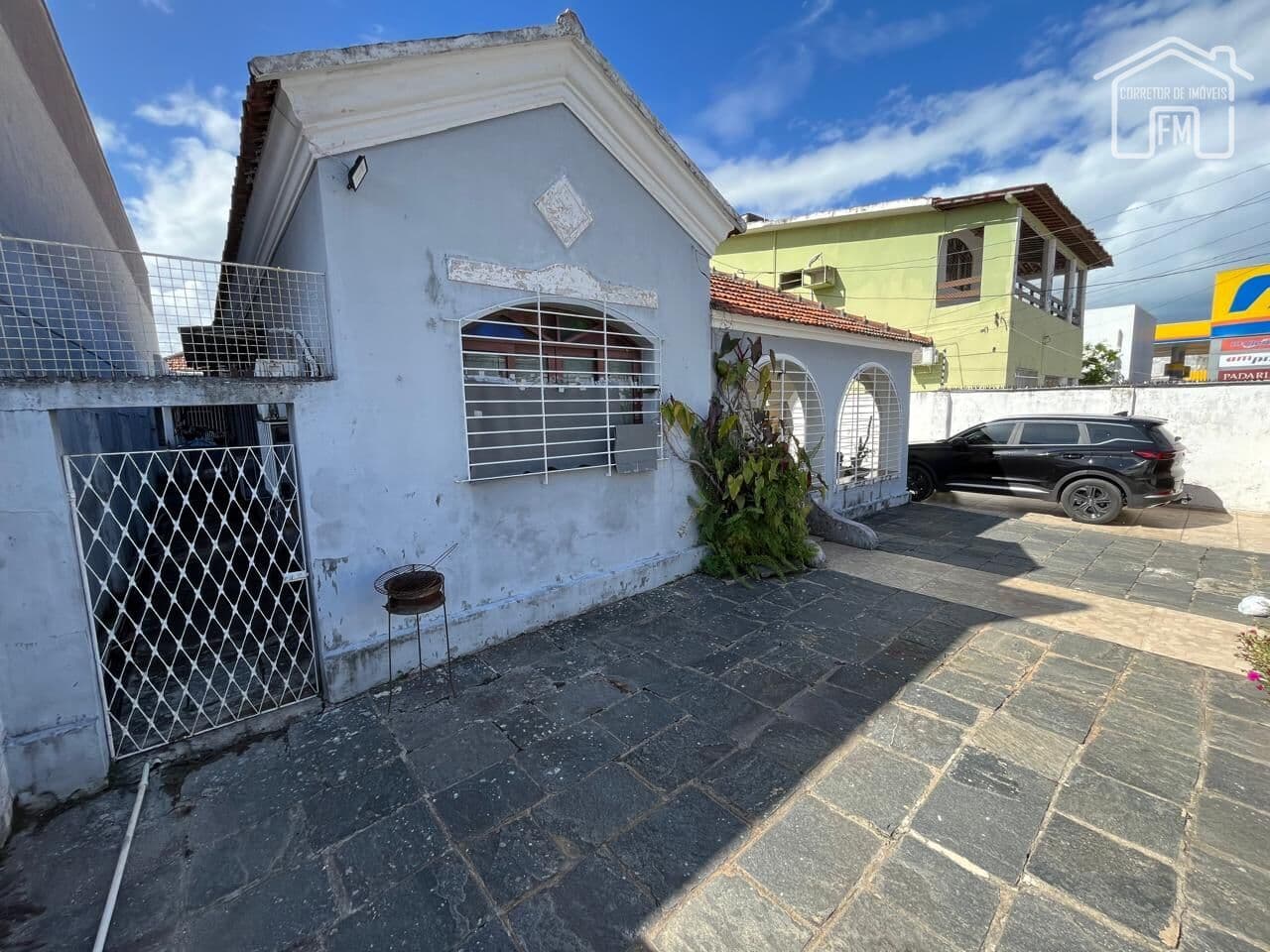 Casa a venda com lote de 420m² em Frente ao Centro de Convenções
