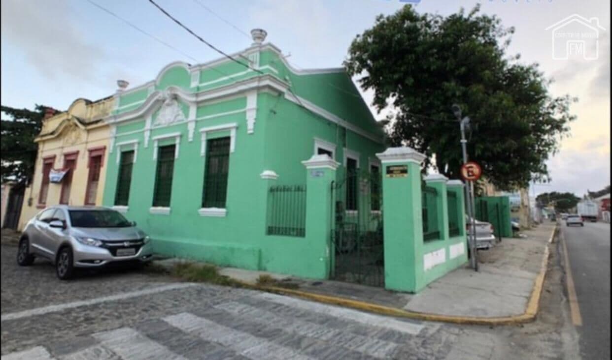Casa Histórica à Venda no Carmo, Olinda – PE Ideal para Moradia ou Investimento