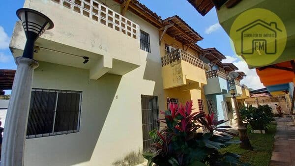 Vendo casa duplex em Jardim Atlântico