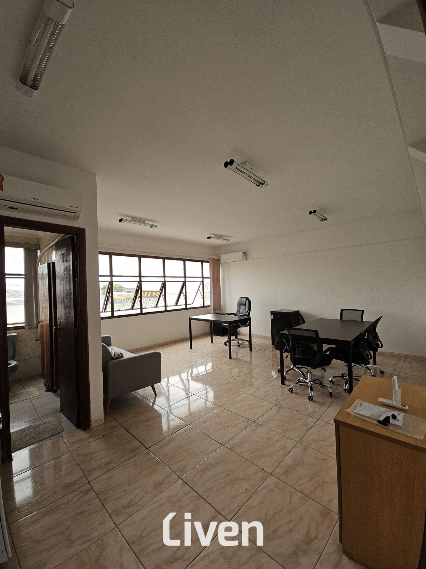 Sala/Conjunto em Jacareí - Centro