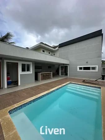 SOBRADO À VENDA, CONDOMÍNIO FECHADO, 5 QUARTOS, 300 M²!!