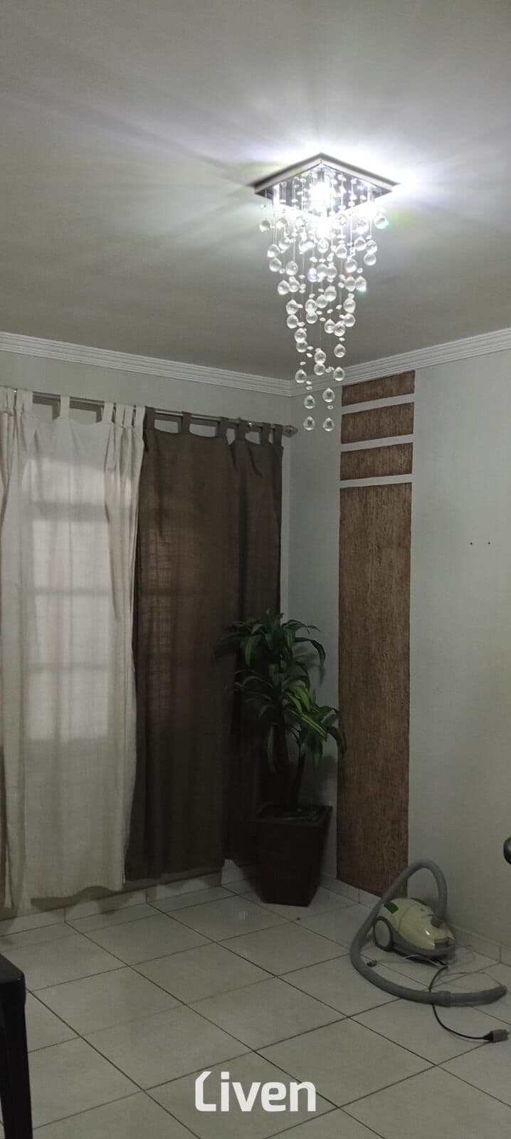 CASA À VENDA COM 2 QUARTOS, 79M² NO JARDIM ORIENTE
