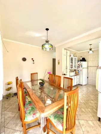SOBRADO À VENDA COM 4 QUARTOS, 230M² NO BOSQUE DOS EUCALIPTOS