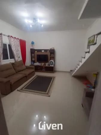 SOBRADO À VENDA, 2 QUARTOS, 250 M²!!