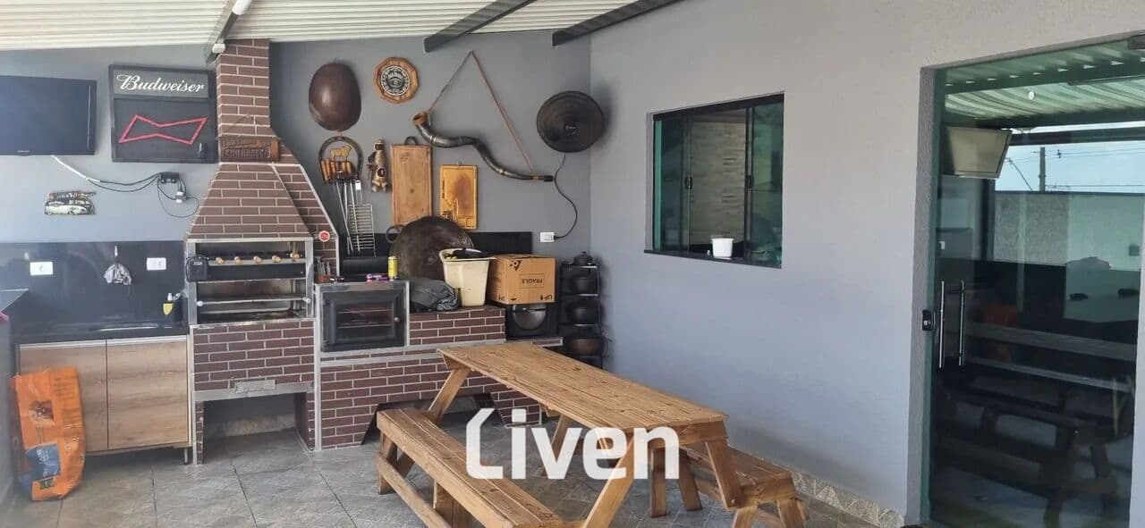 SOBRADO À VENDA COM 3 QUARTOS, 250M²
