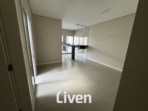 CASA À VENDA COM 3 QUARTOS, 175 M² - PORTAL DOS PÁSSAROS!!