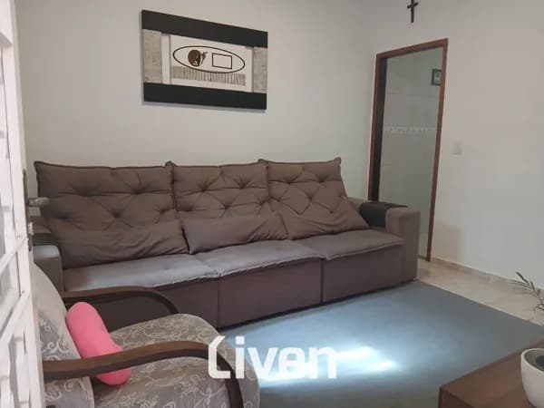 Casa em São José dos Campos - Jardim Satélite