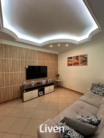 CASA À VENDA COM 3 QUARTOS, 110M²