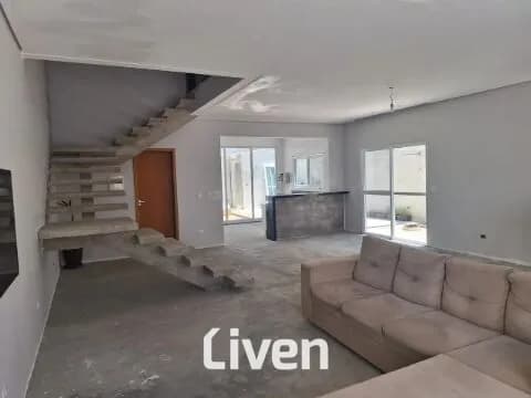 SOBRADO À VENDA COM 3 QUARTOS, 255 M² - VILLA BRANCA!!