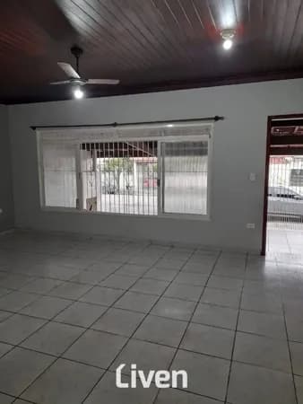 CASA À VENDA COM 3 QUARTOS, 140 M² - JARDIM SANTA MARIA!!