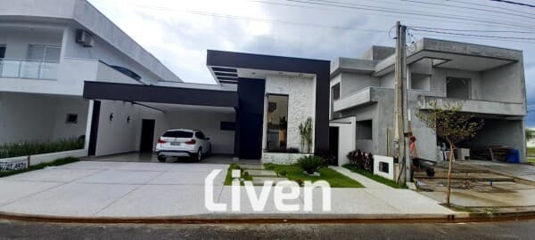 CASA À VENDA, CONDOMÍNIO FECHADO, 3 DORMITÓRIOS, 300 M²!!