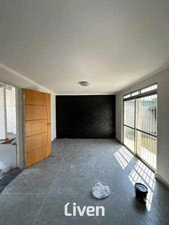 CASA À VENDA, 3 QUARTOS, 300 M²!!