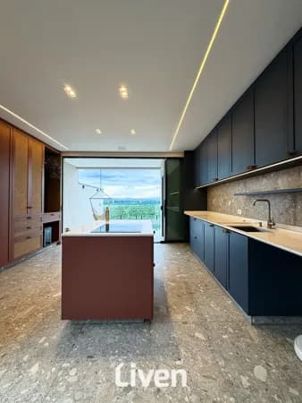 Casa com vista CINEMATOGRÁFICA no Jd. das Indústrias