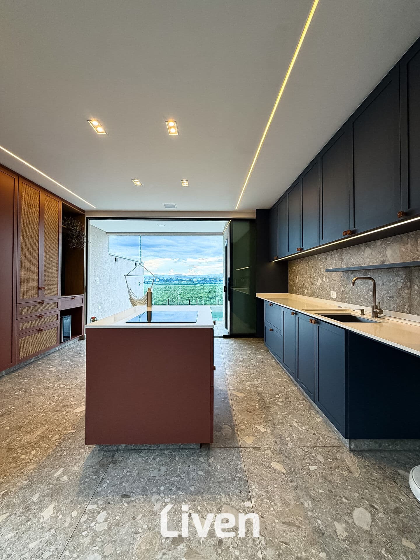 Casa com vista CINEMATOGRÁFICA no Jd. das Indústrias