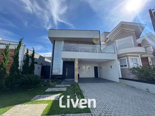 SOBRADO À VENDA EM CONDOMÍNIO FECHADO, 3 QUARTOS, 200 M² - BELA VISTA!!