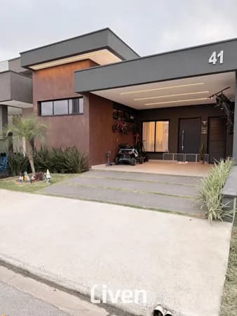 CASA EM CONDOMÍNIO À VENDA COM 3 QUARTOS, 135M²