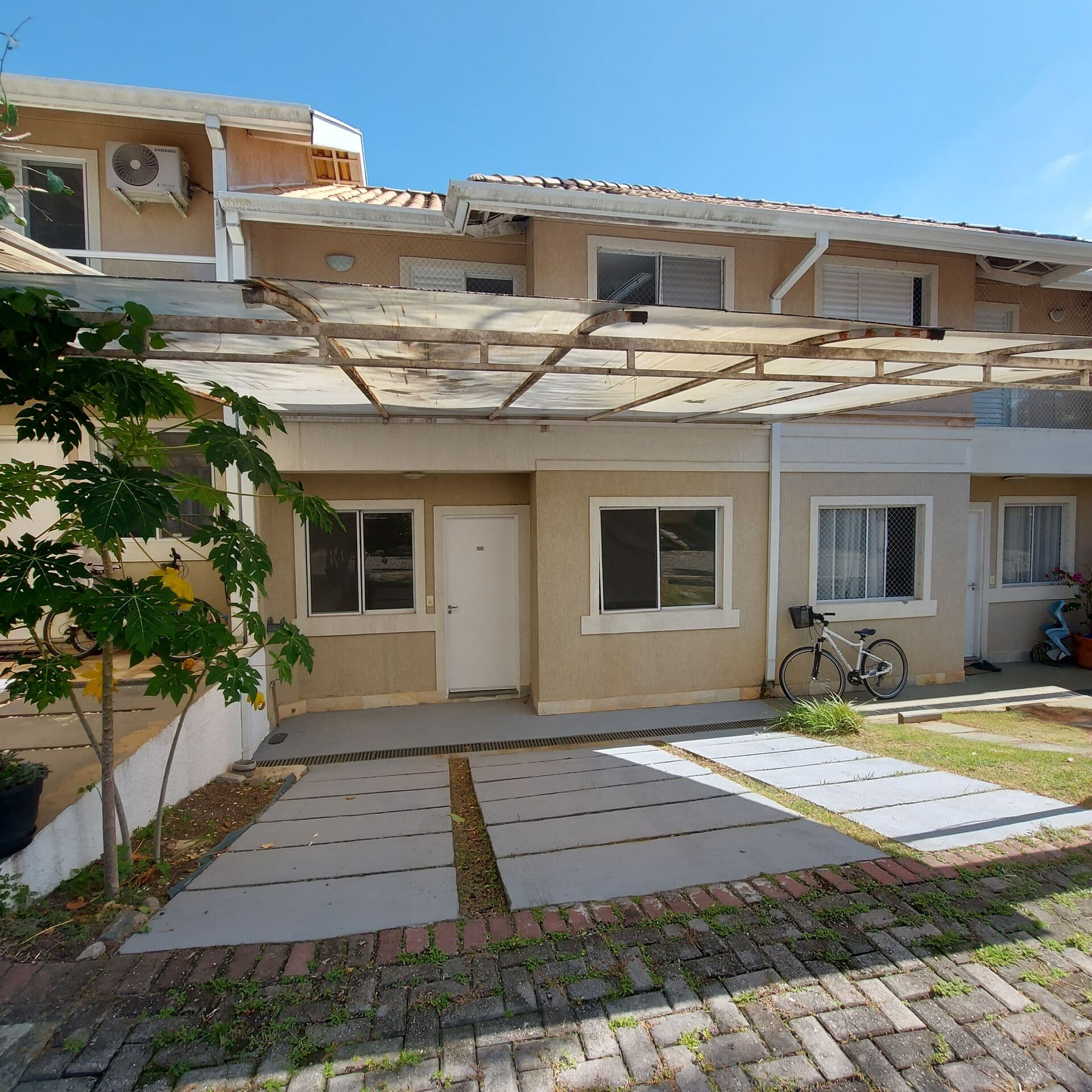 SOBRADO À VENDA EM CONDOMÍNIO FECHADO, 3 QUARTOS, 100 M² - CAMPO DEI FIORI!!