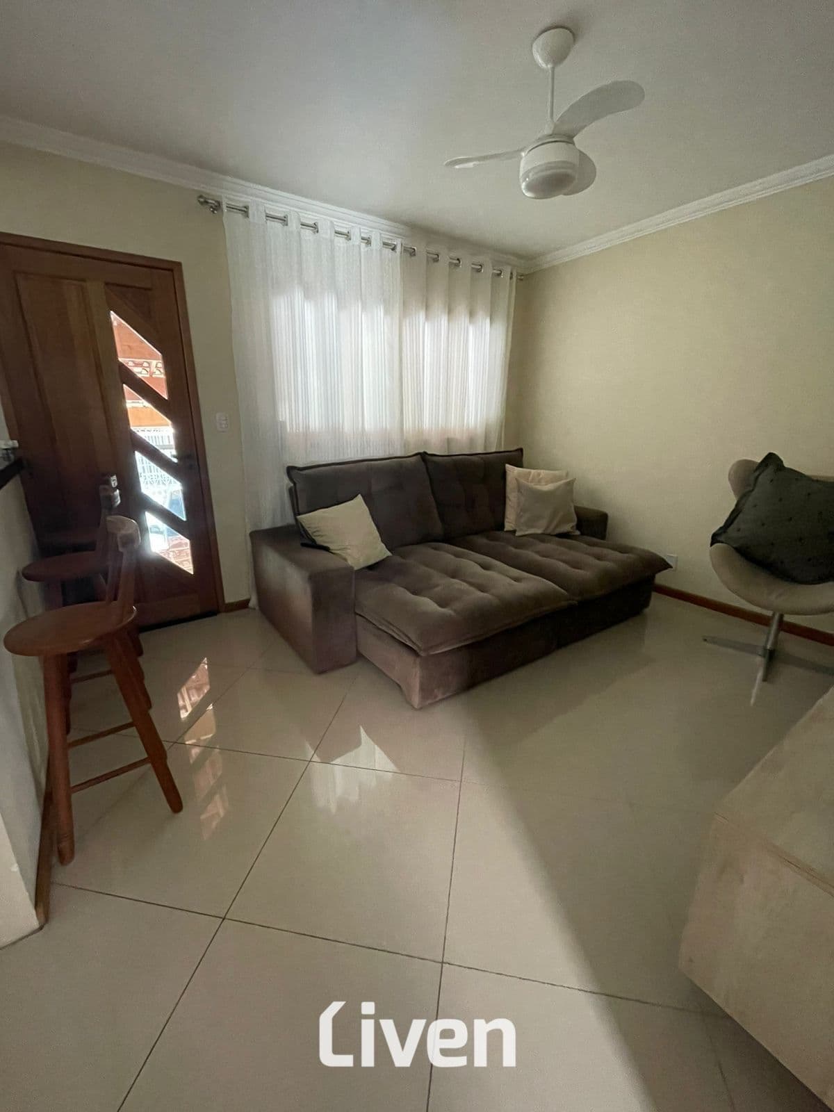 CASA À VENDA COM 2 QUARTOS, 160 M² - VISTA VERDE!!