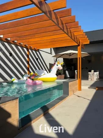 CASA À VENDA COM 1 QUARTOS, 175M²