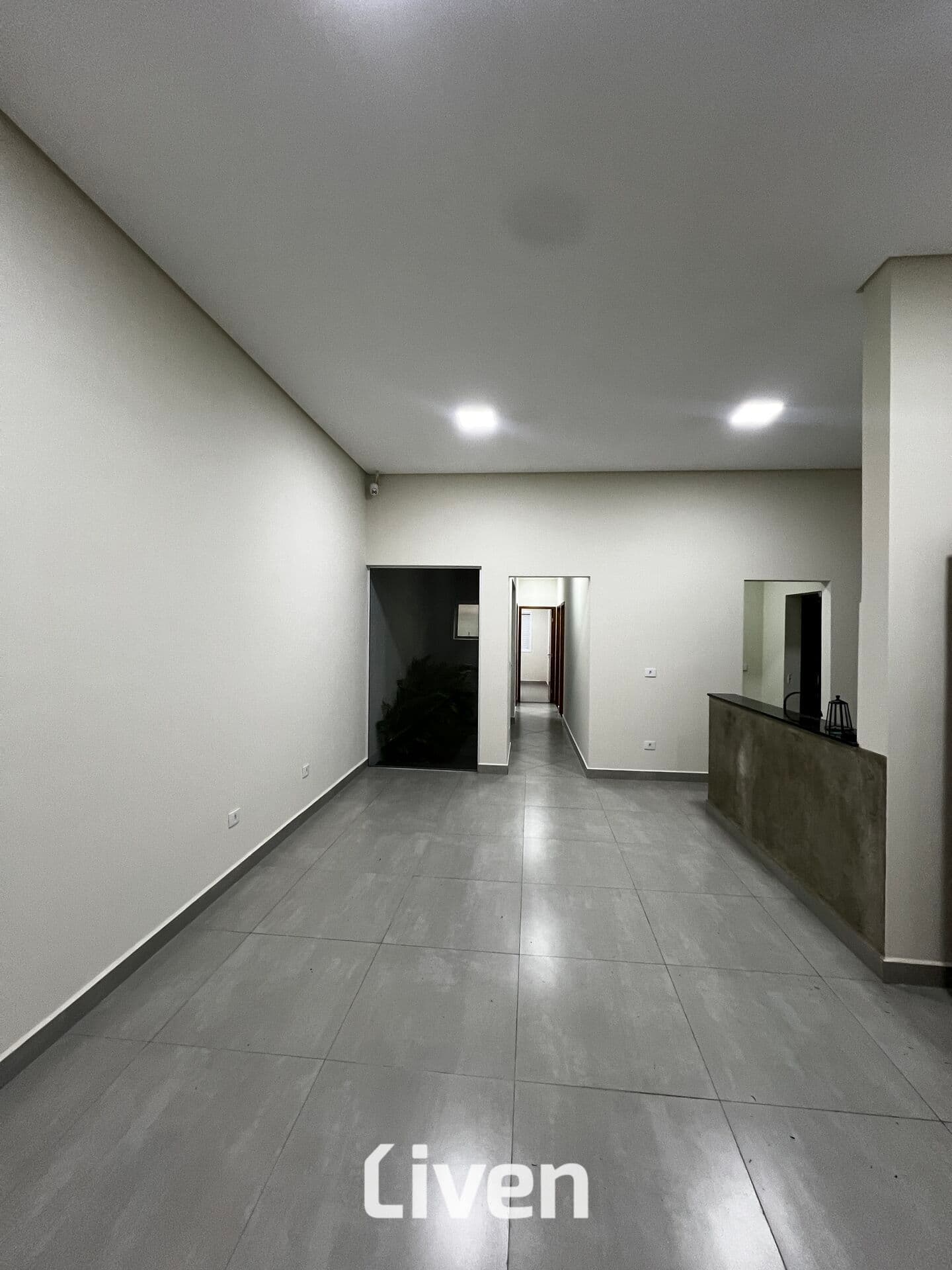 CASA À VENDA, 3 DORMITÓRIOS, 175 M²!!
