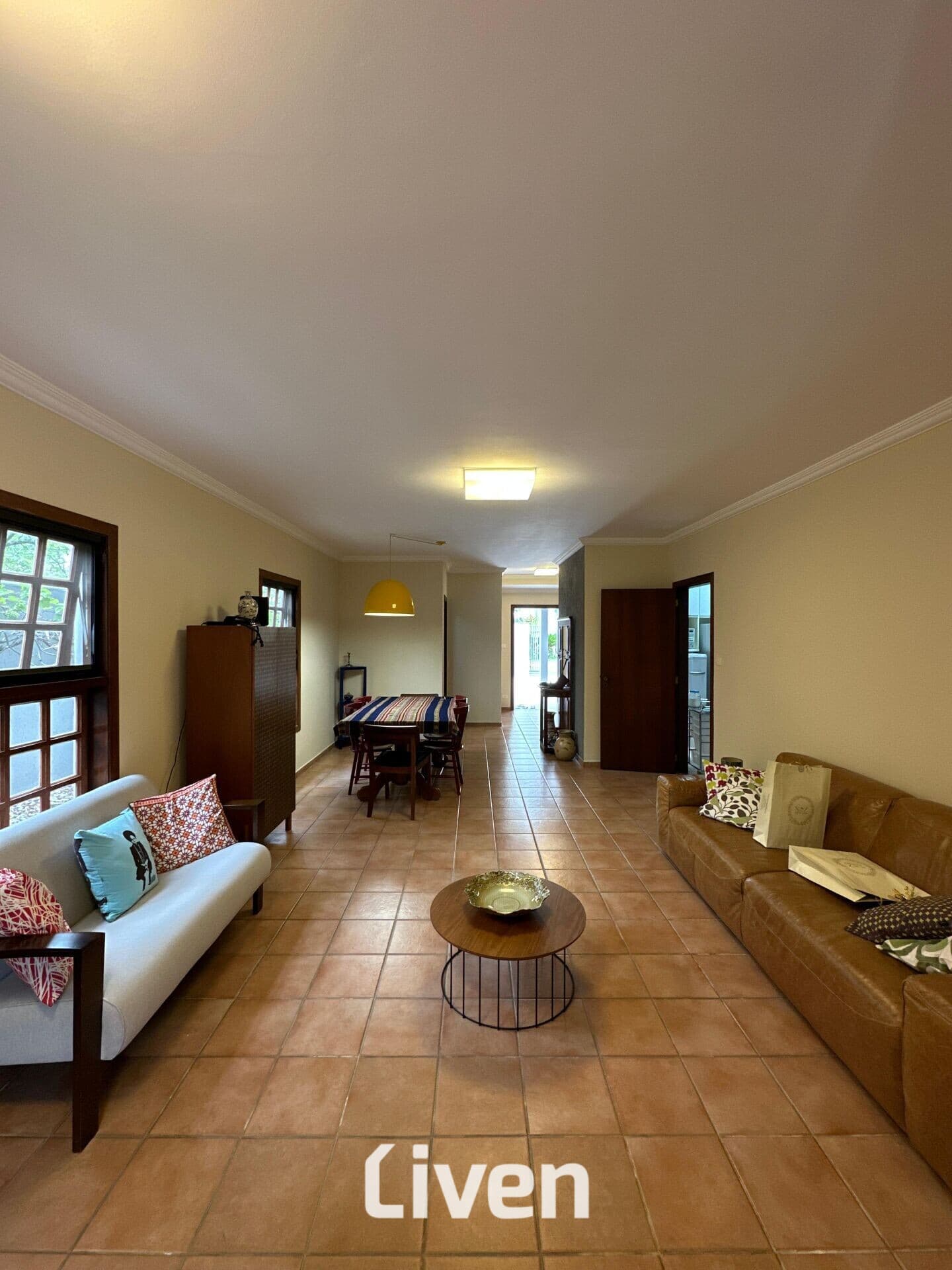 SOBRADO À VENDA COM 3 QUARTOS, 185m²