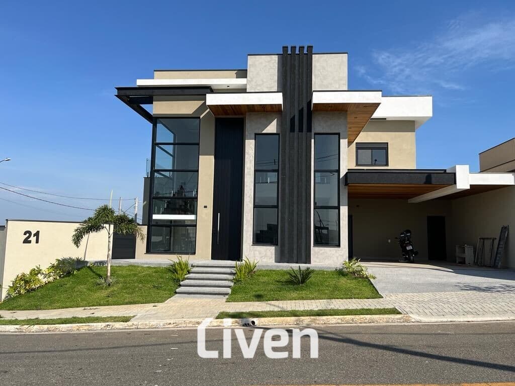 SOBRADO À VENDA COM 3 QUARTOS, 305M²