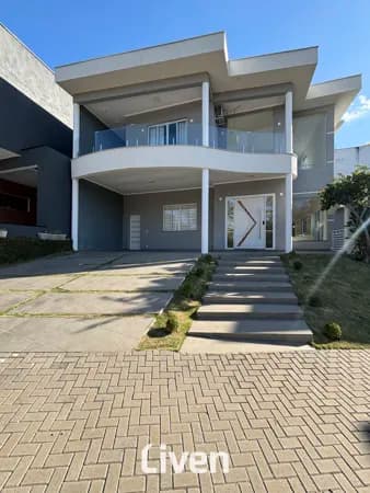 SOBRADO EM CONDOMÍNIO À VENDA COM 3 QUARTOS, 245M²