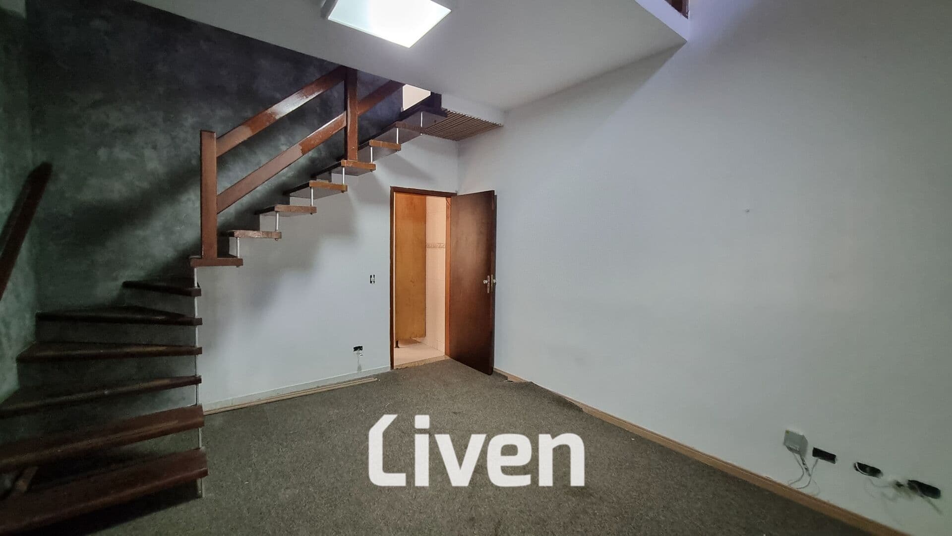 SOBRADO À VENDA COM 3 QUARTOS, 139M²