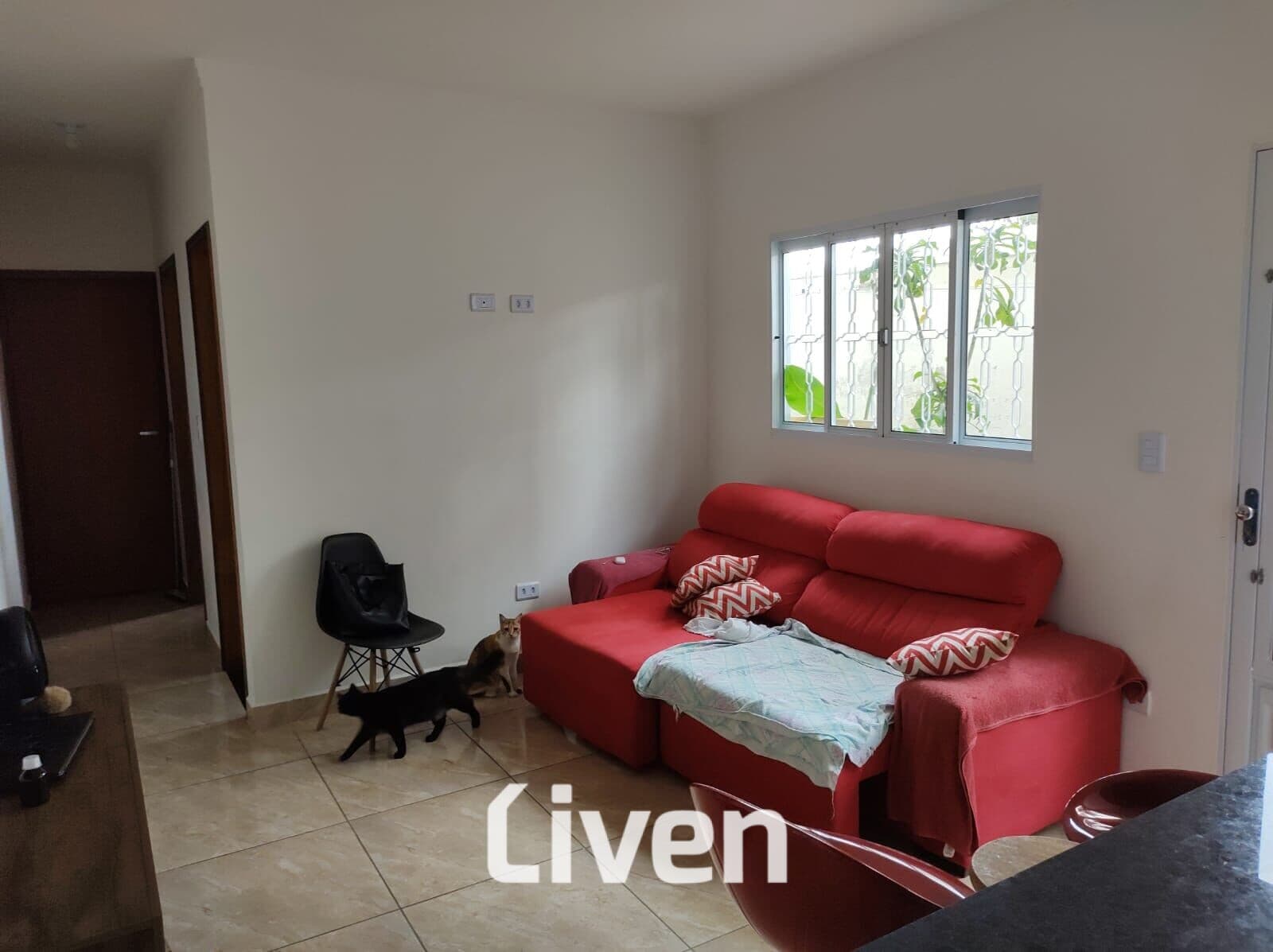 CASA À VENDA, 2 DORMITÓRIOS, 175 M²!!