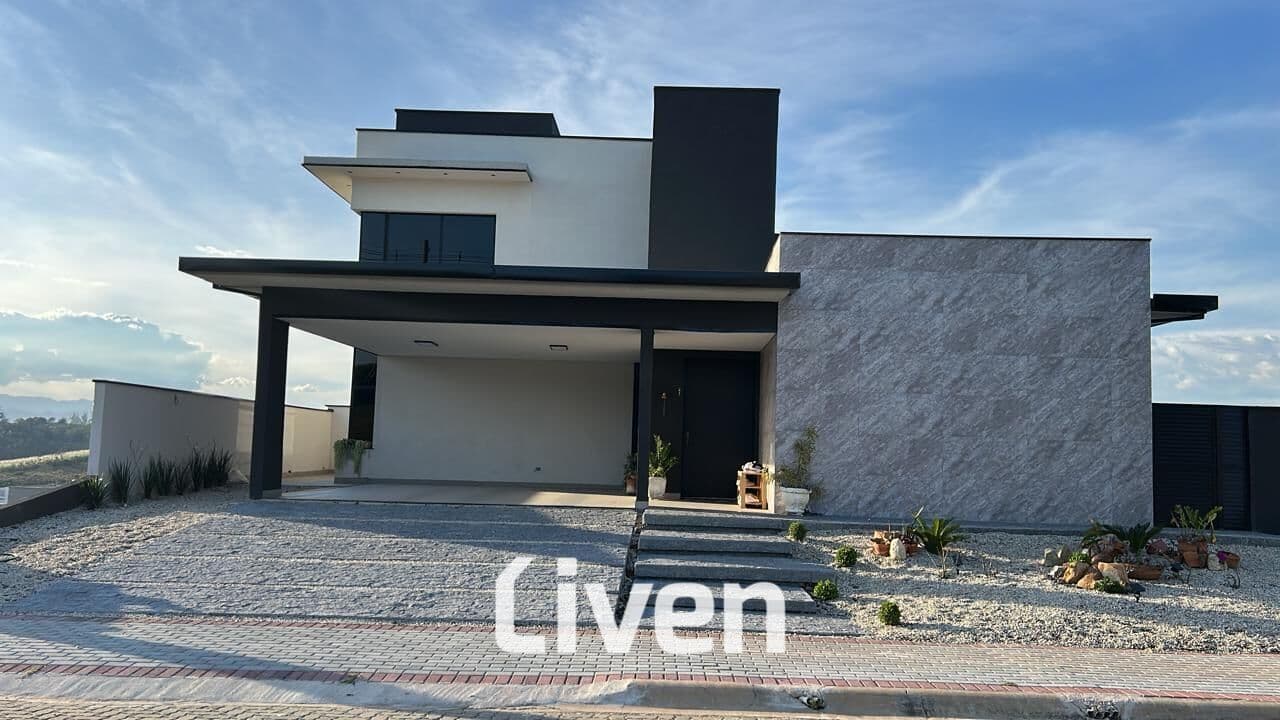 SOBRADO EM CONDOMÍNIO À VENDA COM 3 QUARTOS, 356M² NO ECOPARK BOUBON