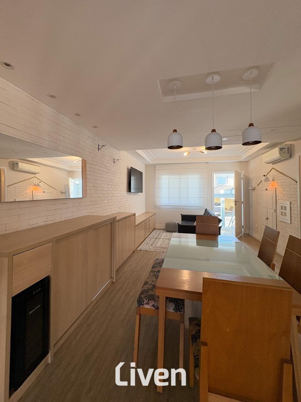 CASA À VENDA EM CONDOMÍNIO FECHADO, 4 QUARTOS, 235 M² - VILLA BRANCA!!