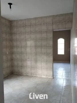 CASA À VENDA COM 2 QUARTOS, 192M²