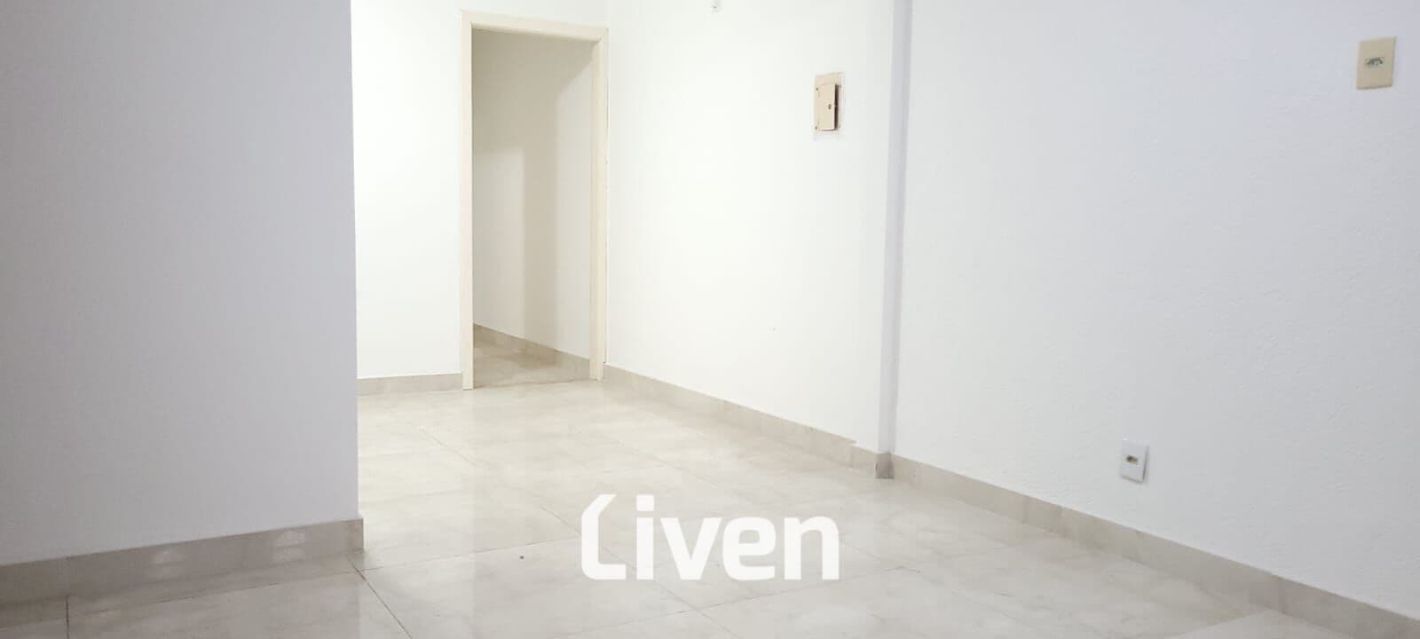 CASA À VENDA COM 2 QUARTOS, 70M²