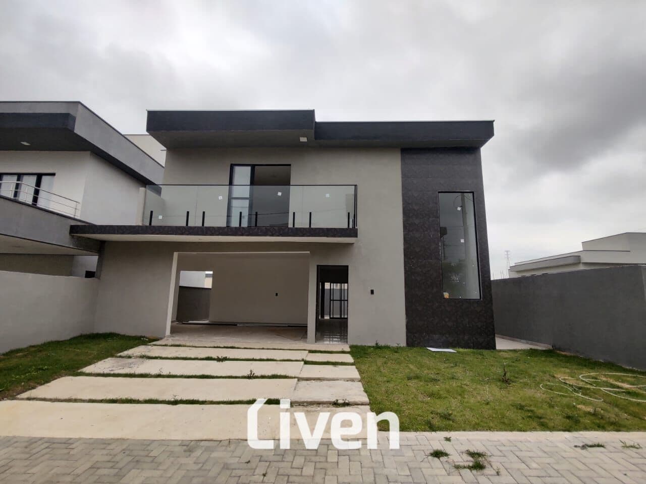 SOBRADO À VENDA EM CONDOMÍNIO FECHADO COM 3 QUARTOS, 184 M² - RESERVA RUDÁ!!