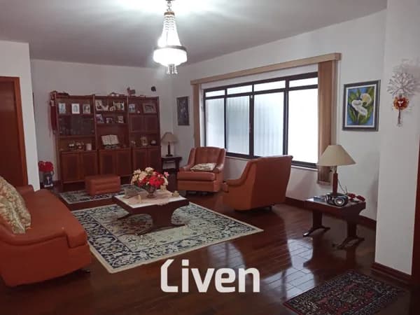 CASA À VENDA COM 4 QUARTOS, 380 M² - JARDIM APOLLO!!