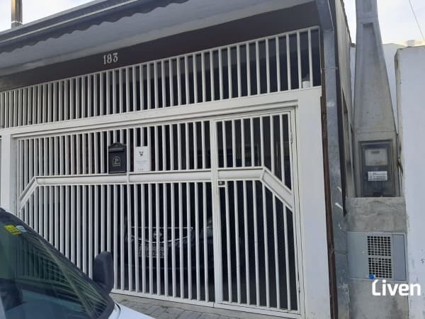 Sobrado à Venda em Monte Castelo, São José dos Campos - SP