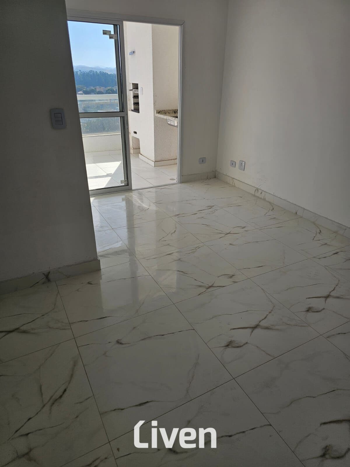 APARTAMENTO À VENDA COM 3 QUARTOS, 70M²