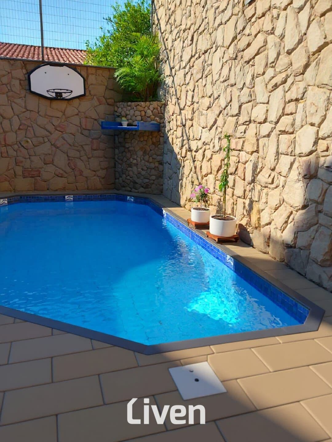 SOBRADO À VENDA COM 3 QUARTOS, 420M² NO VISTA VERDE.