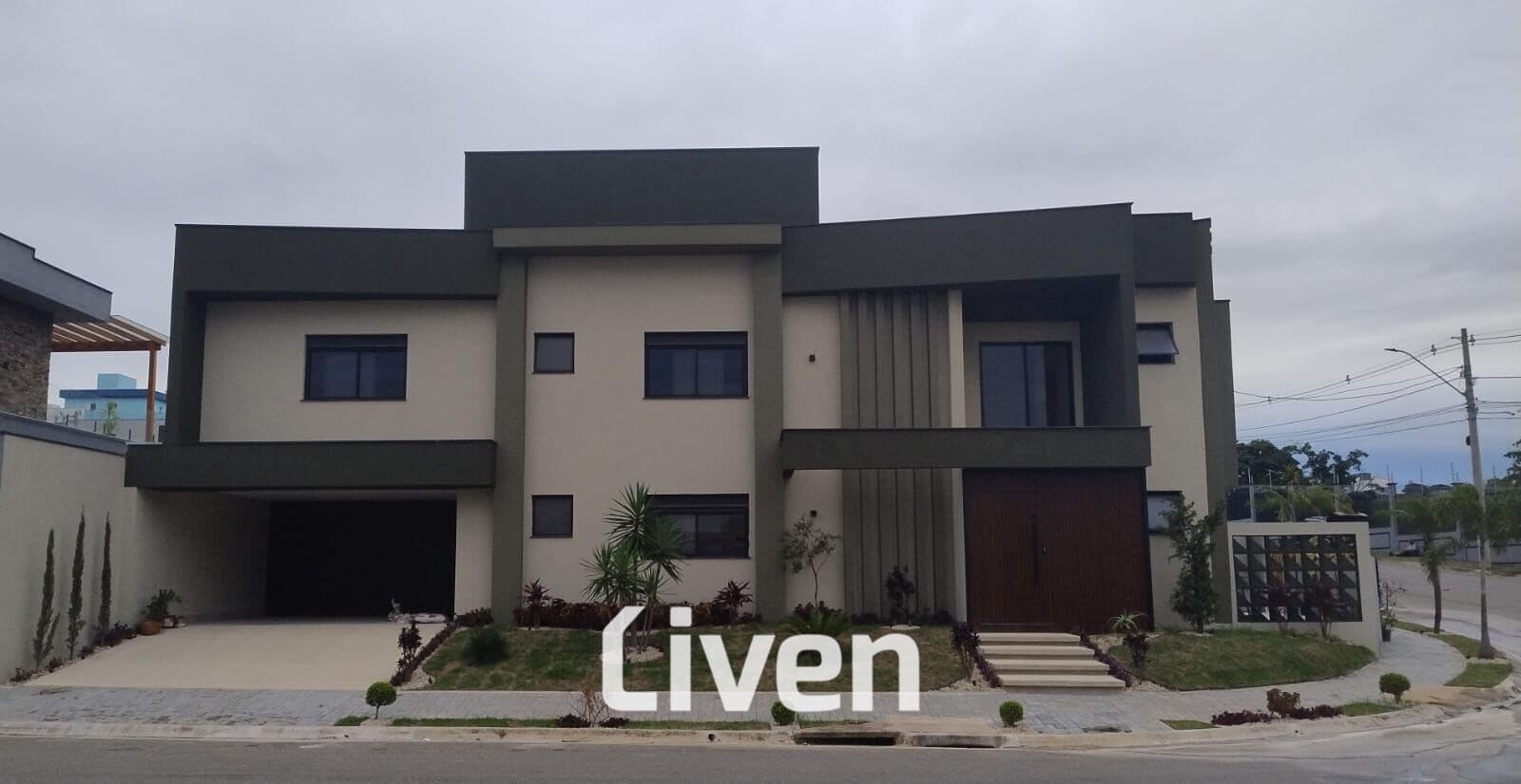 SOBRADO À VENDA, CONDOMÍNIO FECHADO, 330 M² - MALIBU!!