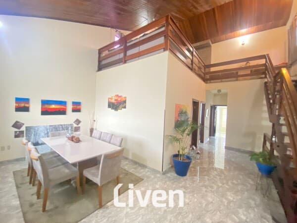 SOBRADO À VENDA COM 3 QUARTOS, 360M²