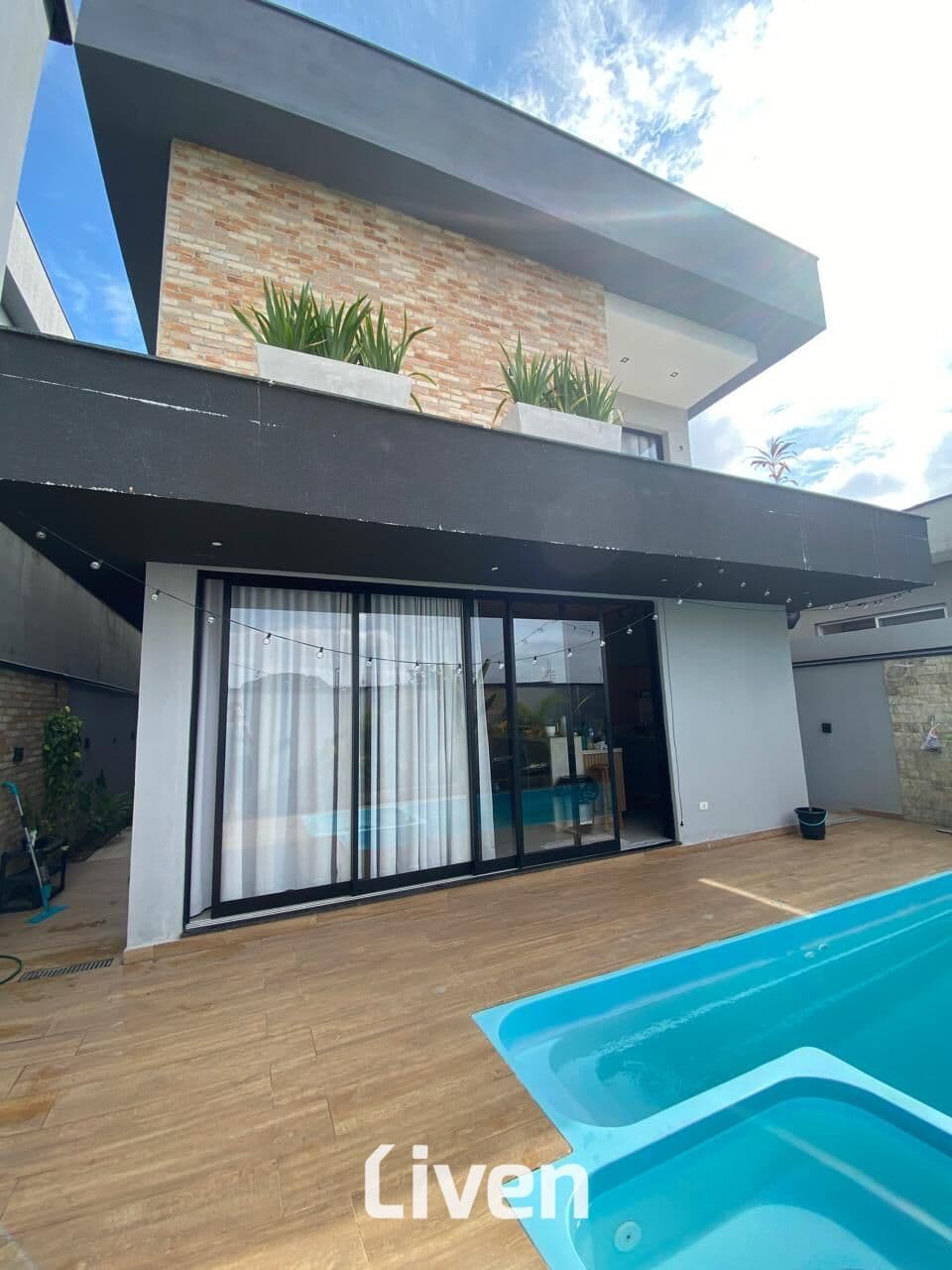 Casa de Condomínio em Jacareí - Jardim São Gabriel