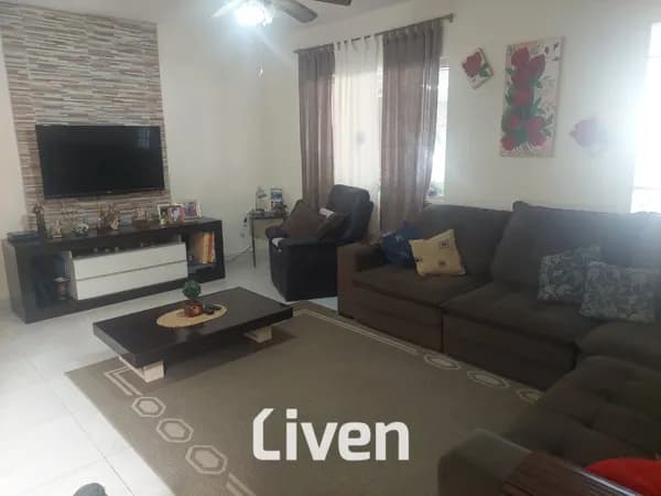 SOBRADO À VENDA, 3 QUARTOS, 300 M²!!