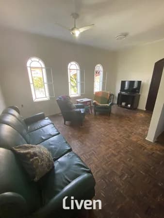 CASA À VENDA, 3 QUARTOS, 250 M²!!