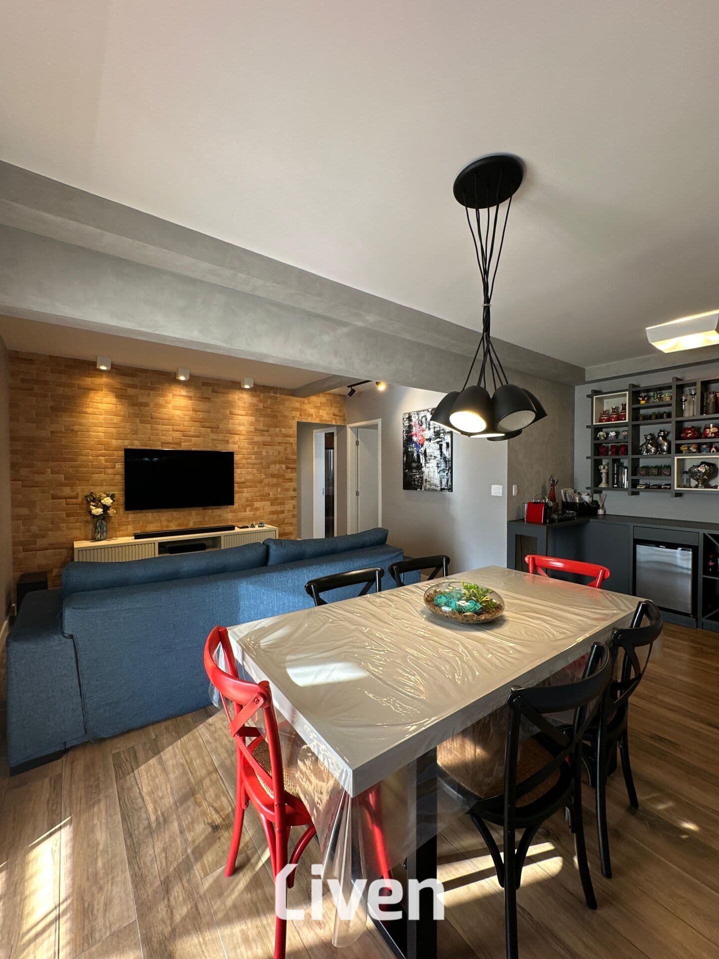 APARTAMENTO À VENDA, 2 QUARTOS, 81 M²!!