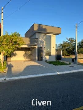 CASA À VENDA EM CONDOMÍNIO FECHADO COM 3 QUARTOS, 130 M² - RESERVA DO VALE!!